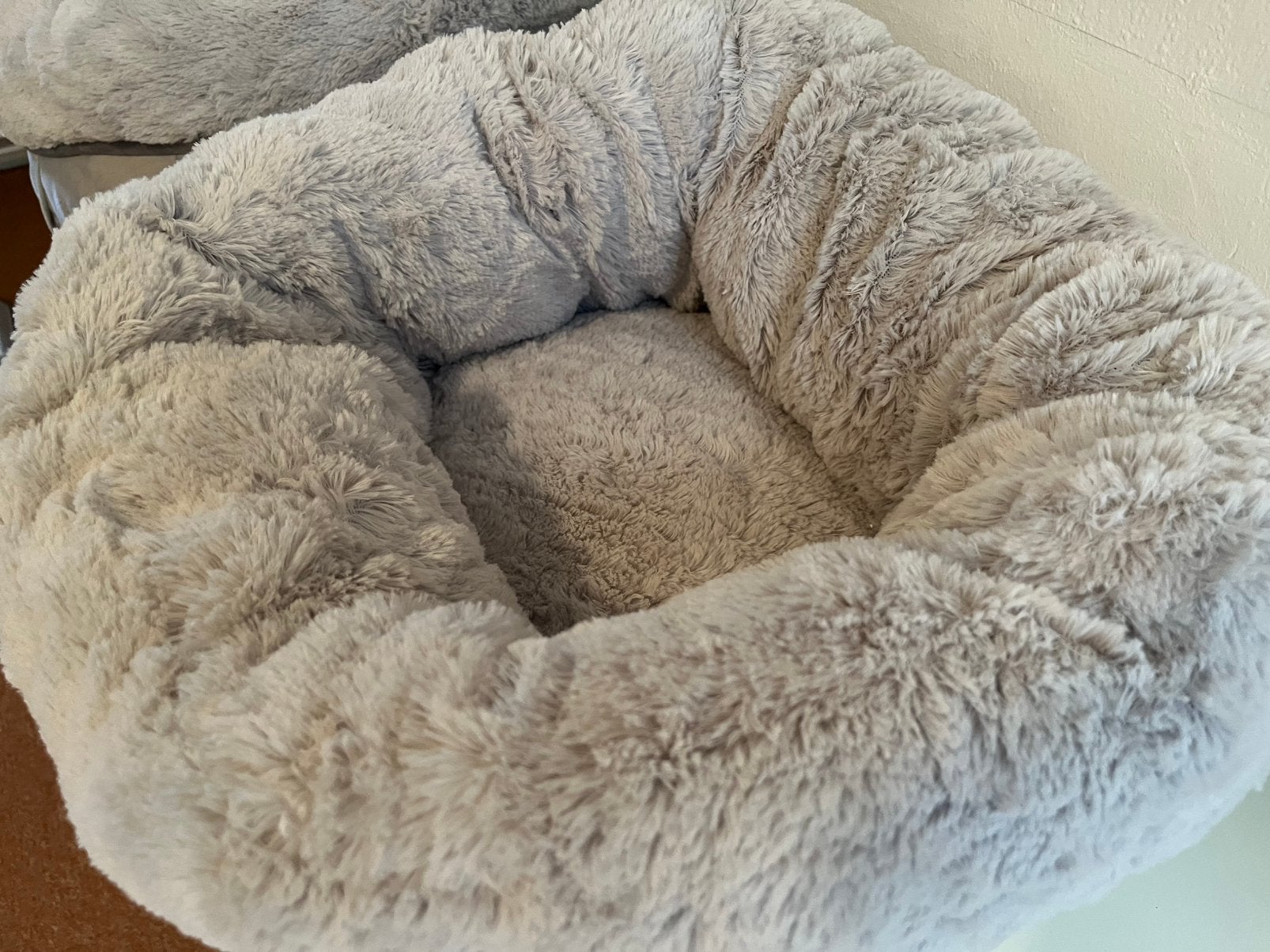 Hondenmand nieuw donutmand bv chihuahua pomeriaan pomchi enz, Dieren en Toebehoren, Ophalen, Zo goed als nieuw