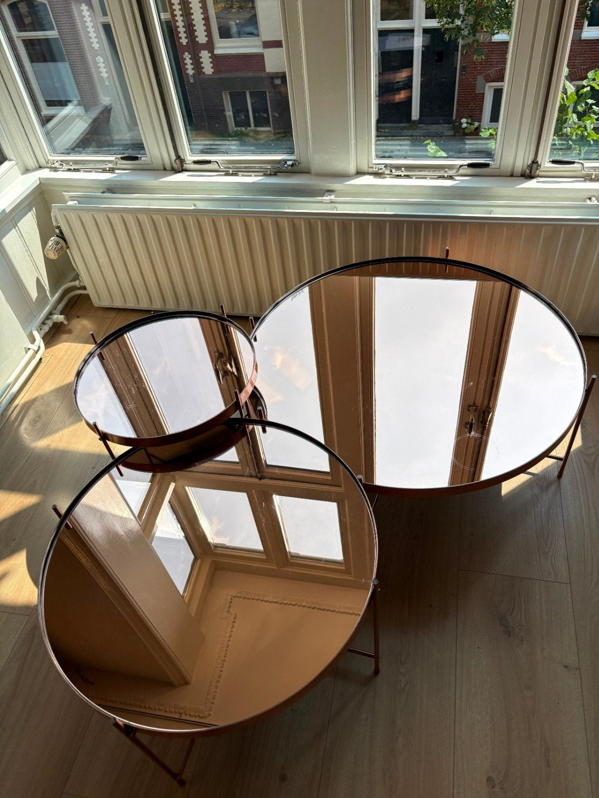 Set van 3 Zuiver bijzettafels rosé goud

Mooie set va, Huis en Inrichting, Tafels | Salontafels, Ophalen, Rond, Glas, 50 tot 100 cm