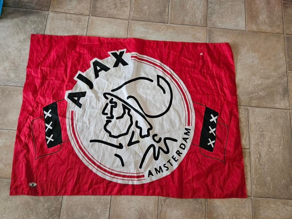 Ajax amsterdam vlag, Verzamelen, Sportartikelen en Voetbal, Ophalen of Verzenden, Zo goed als nieuw, Ajax, Overige typen