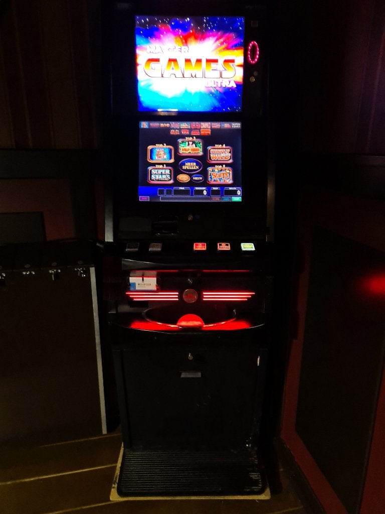 vtwin mastergames ultra, Euro, Ophalen, Gebruikt, Met sleutels