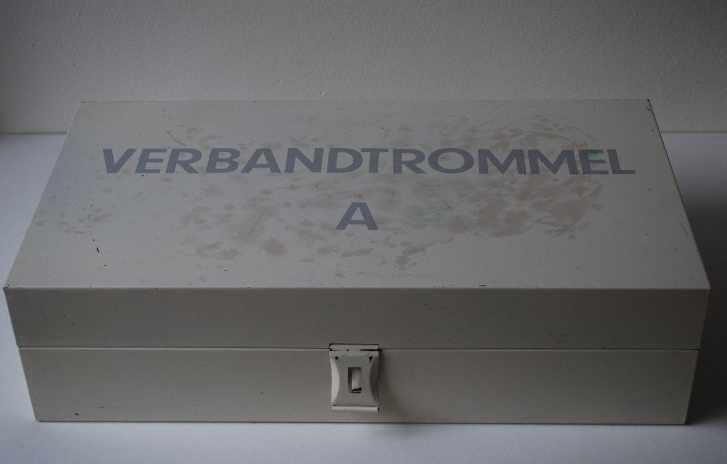 Oude metalen Verbandtrommel A, Gebruikt, Ophalen of Verzenden, Nb, Nb