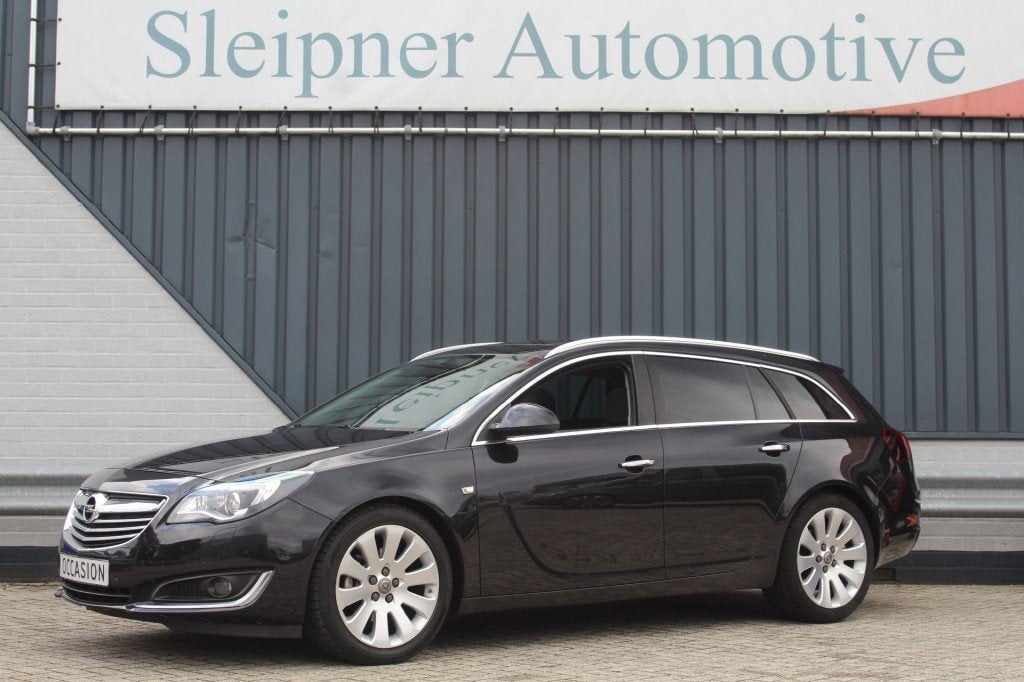 Opel INSIGNIA 1.6 T COSMO-Leer-Navi-Pano !!, Auto's, Euro 5, Gebruikt, 4 cilinders, Zwart