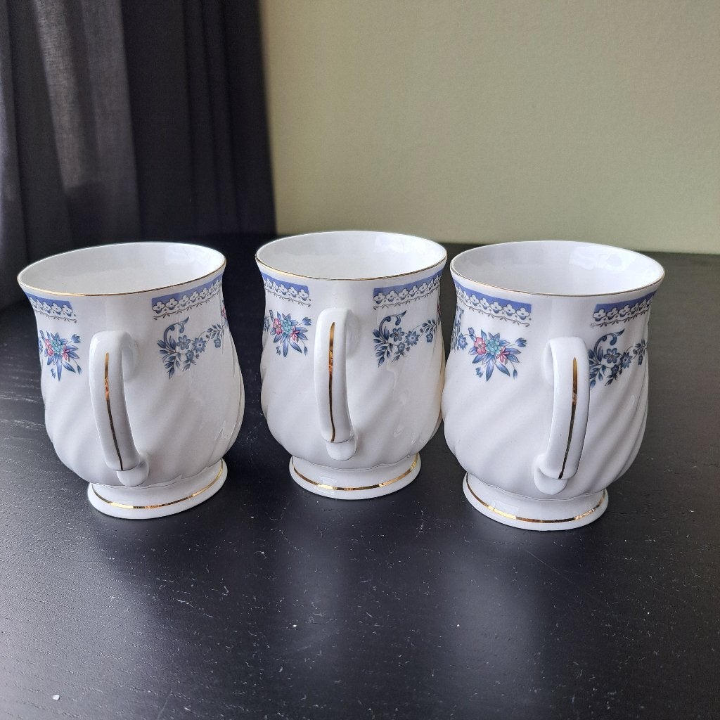 3 Engelse  Staffordshire mokken, Overige merken, Ophalen of Verzenden, Zo goed als nieuw, Overige stijlen