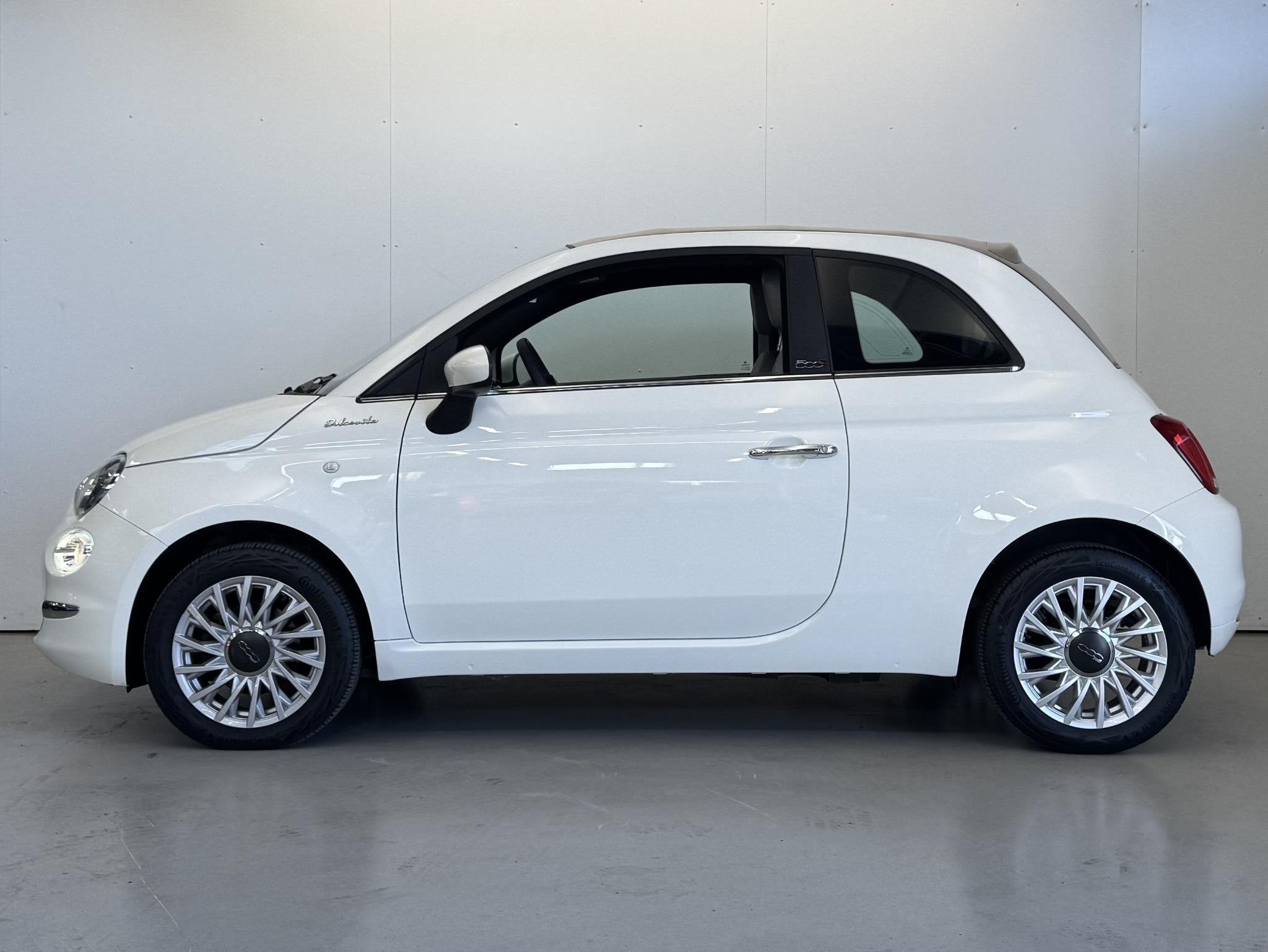Fiat 500 C 1.0 Hybrid Dolcevita | Leder | App Connect | Cabr, Auto's, 12 maanden, Gebruikt, 4 stoelen, Wit