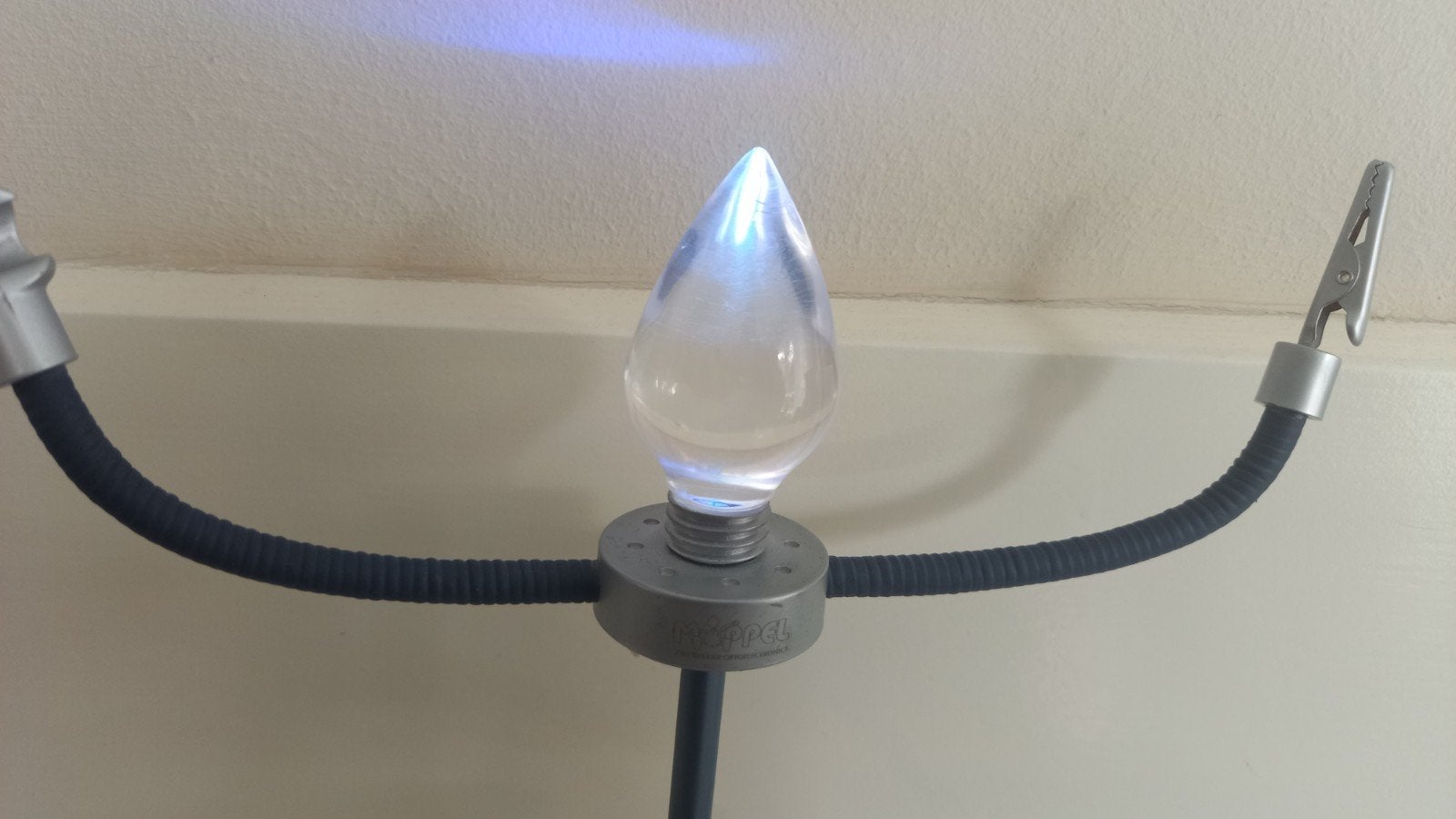 Flexibele robot tafellamp met LED-licht Mippel, Hobby en Vrije tijd, Ophalen of Verzenden, Gebruikt