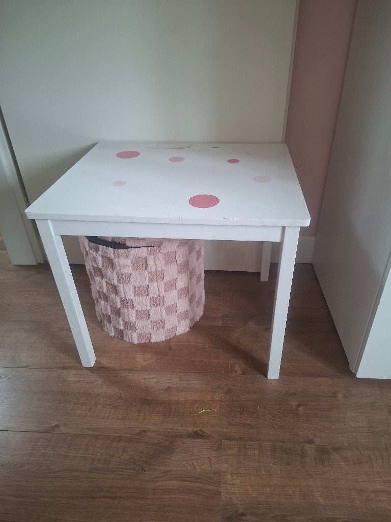 Kinder tafeltje en 2 stoeltjes, Kinderen en Baby's, Kinderkamer | Tafels en Stoelen, Ophalen, Gebruikt, Tafel(s)