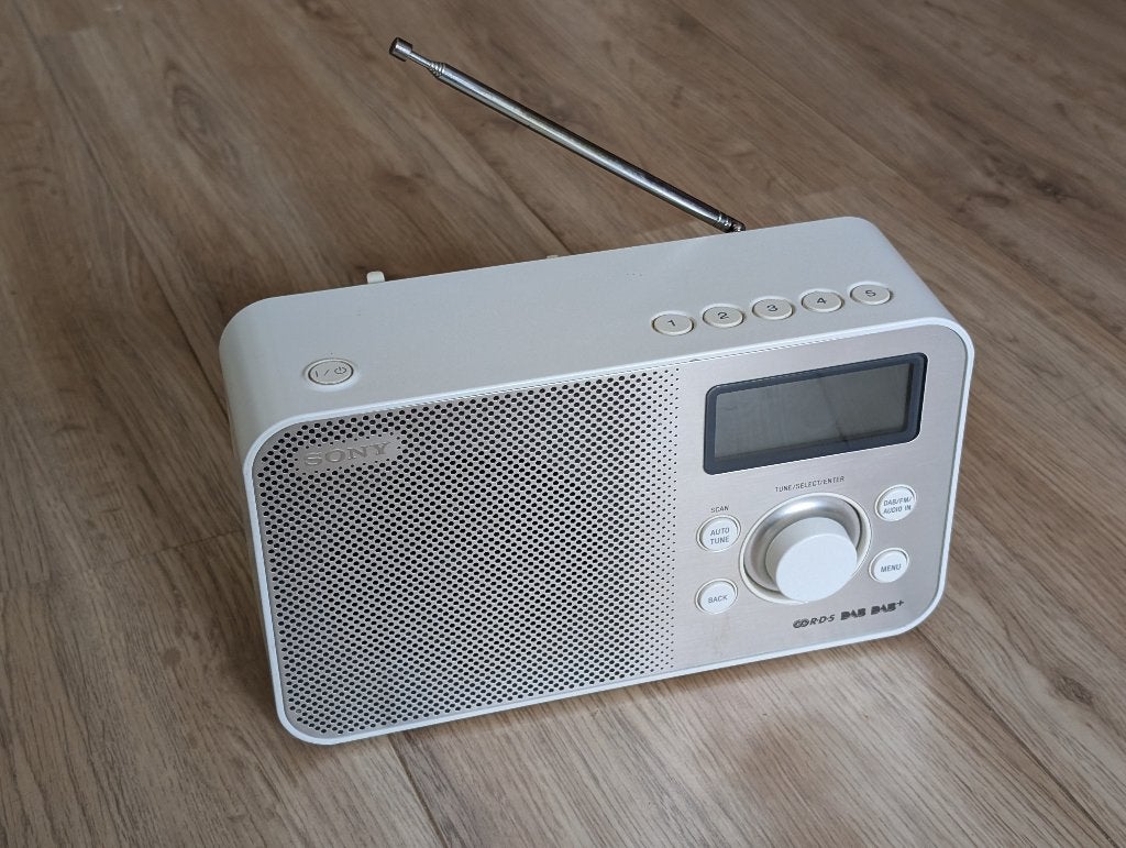 Sony DAB+ Radio (model XDR-S60DBP), Ophalen of Verzenden, Gebruikt, Radio