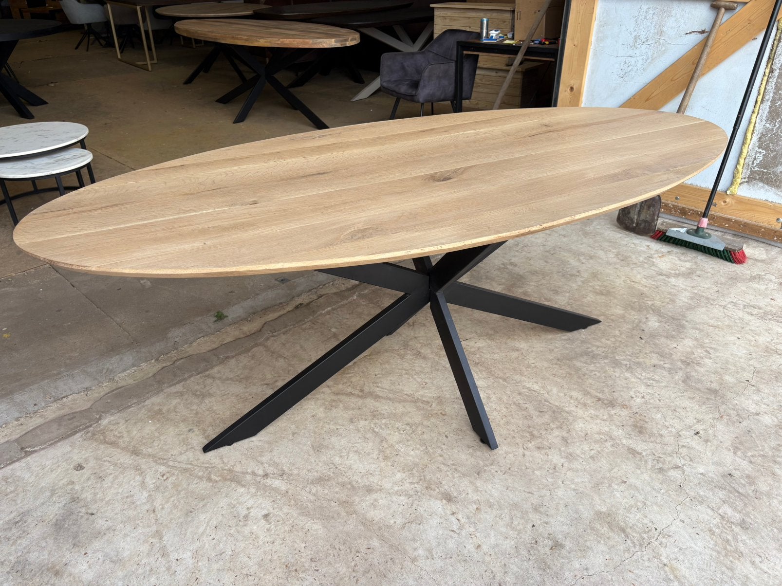 Ferris Eettafel – Ovaal 210 cm, Ophalen, Nieuw, Ovaal, 200 cm of meer