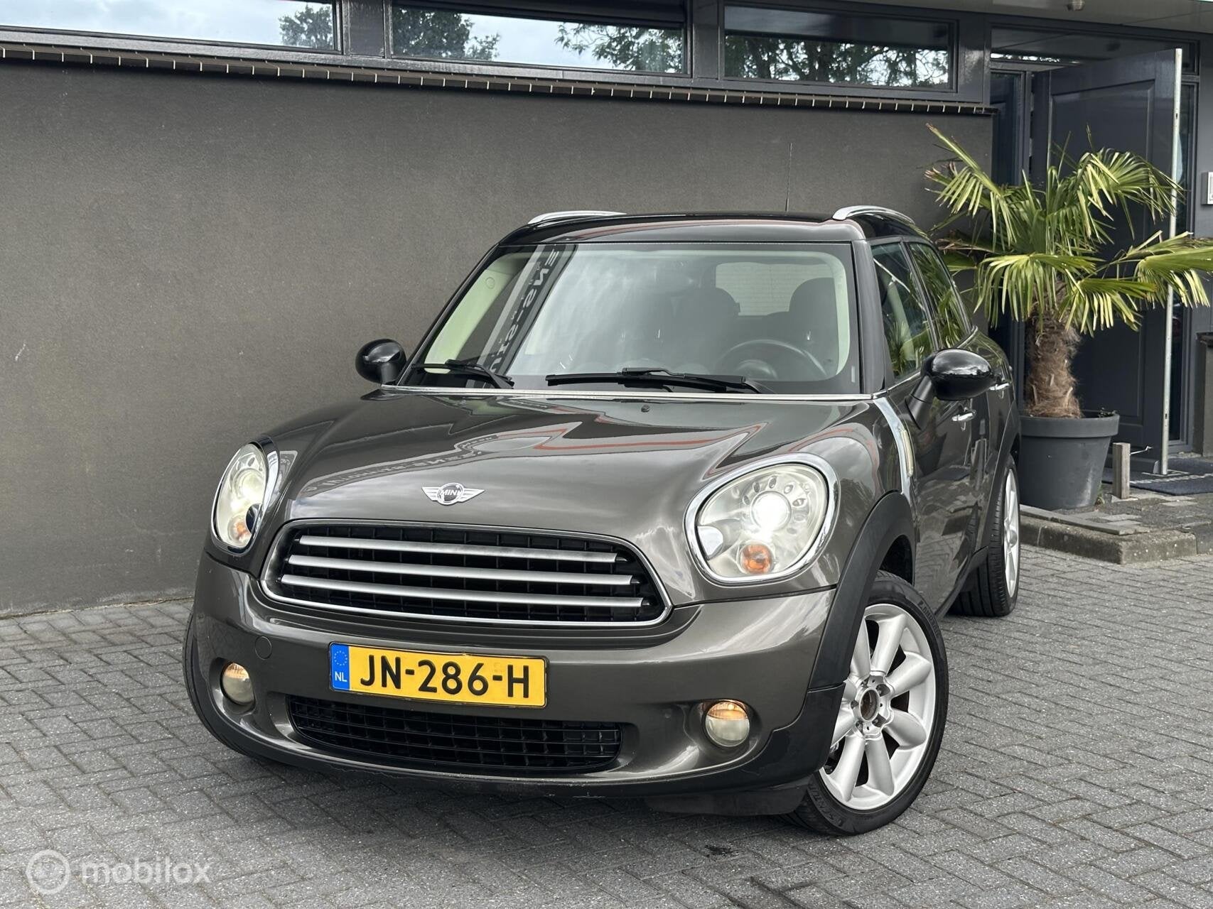 MINI Countryman 1.6 Cooper Pepper | Climate | LMV | 6-bak, Voorwielaandrijving, Euro 5, Electronic Stability Program (ESP), Gebruikt