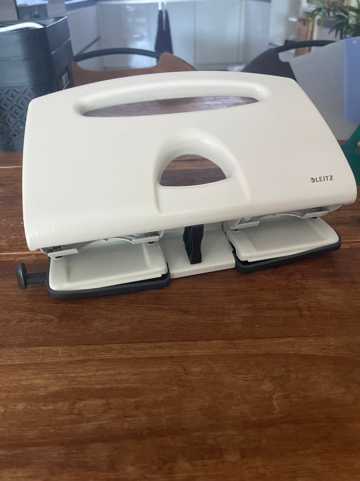 Leitz Perforator 4 gaats, Ophalen, Gebruikt