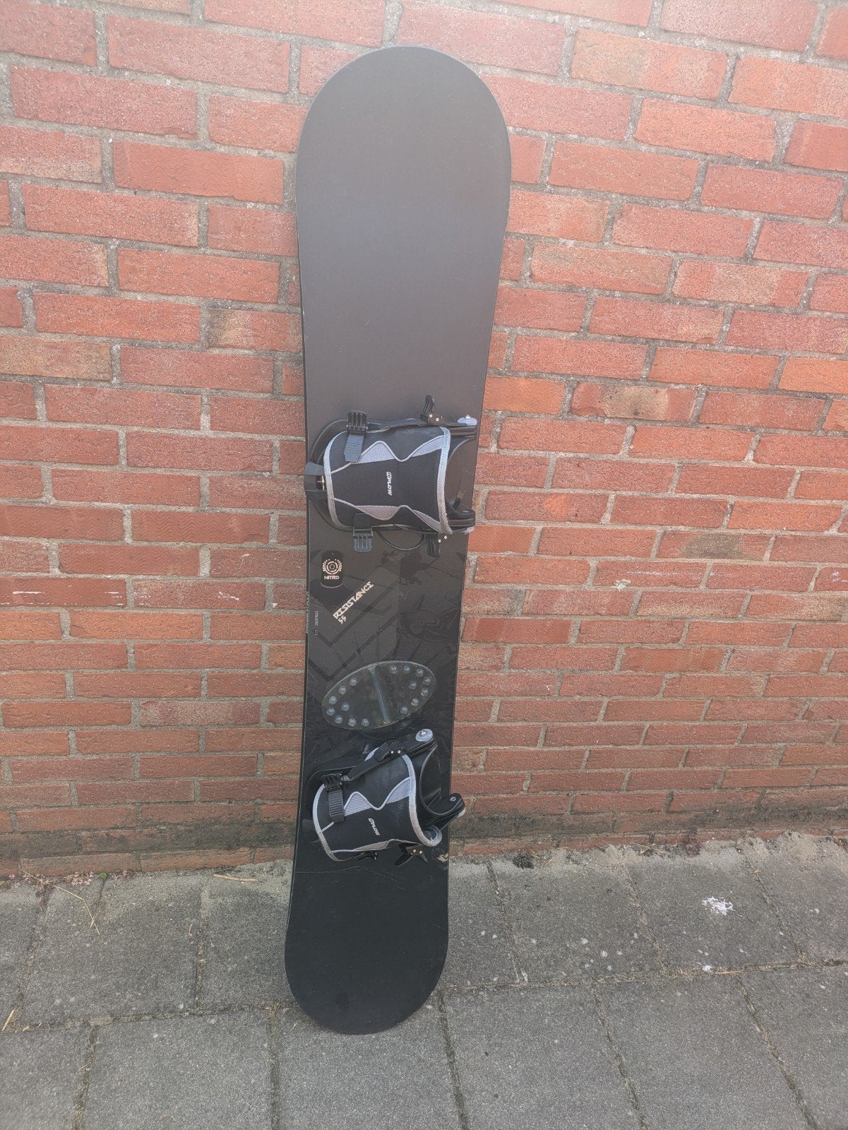Nitro 155cm Snowboard inclusief Flow Bindingen & Hoes
Nitro, Ophalen, Zo goed als nieuw, Board