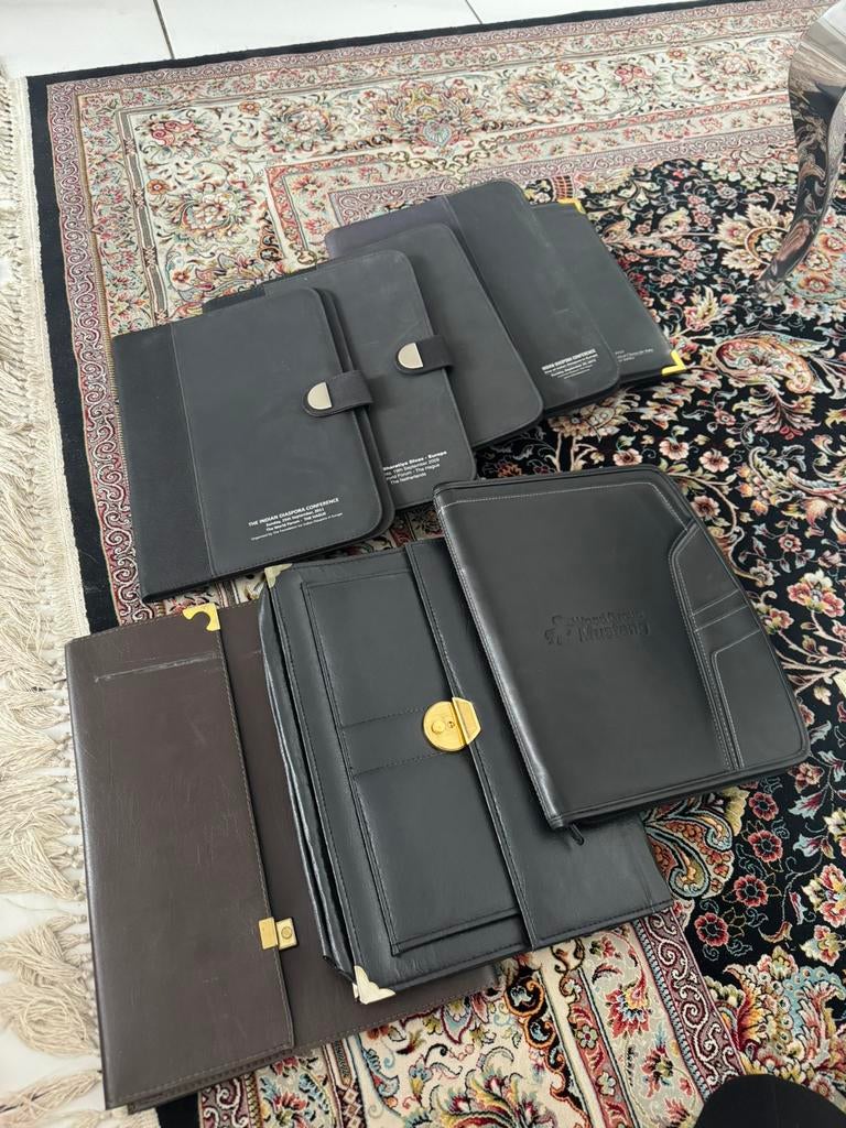 Tasjes/ schooltas/ laptoptas/ ipadtas, Ophalen of Verzenden, Zo goed als nieuw
