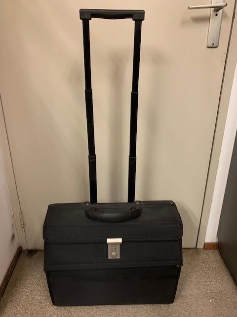 Zwarte koffer Rillstab, Gebruikt, Hard kunststof, Minder dan 50 cm, Minder dan 35 cm