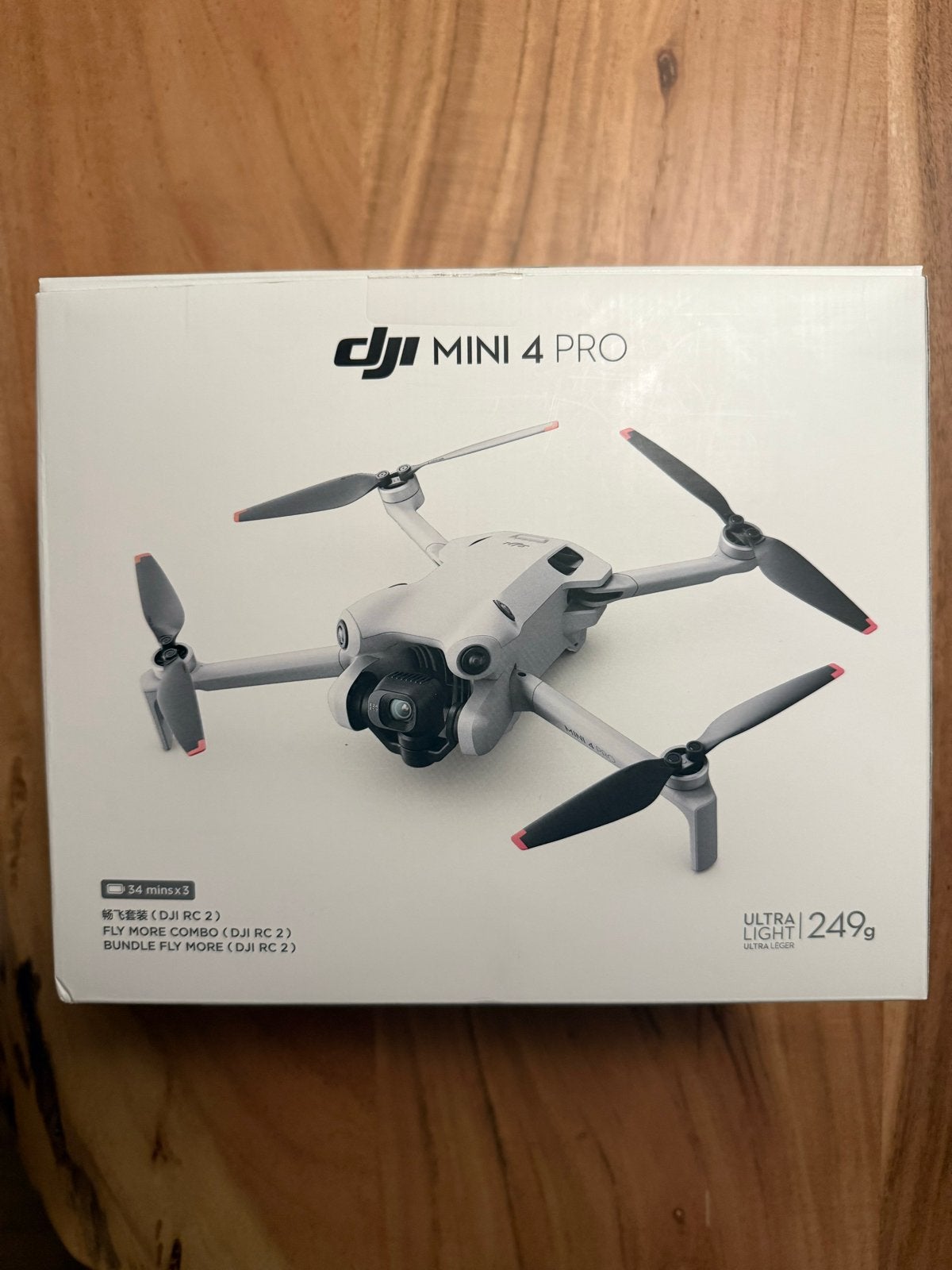 DJI Mini 4 Pro Fly More Combo (RC 2) - Nieuwstaat