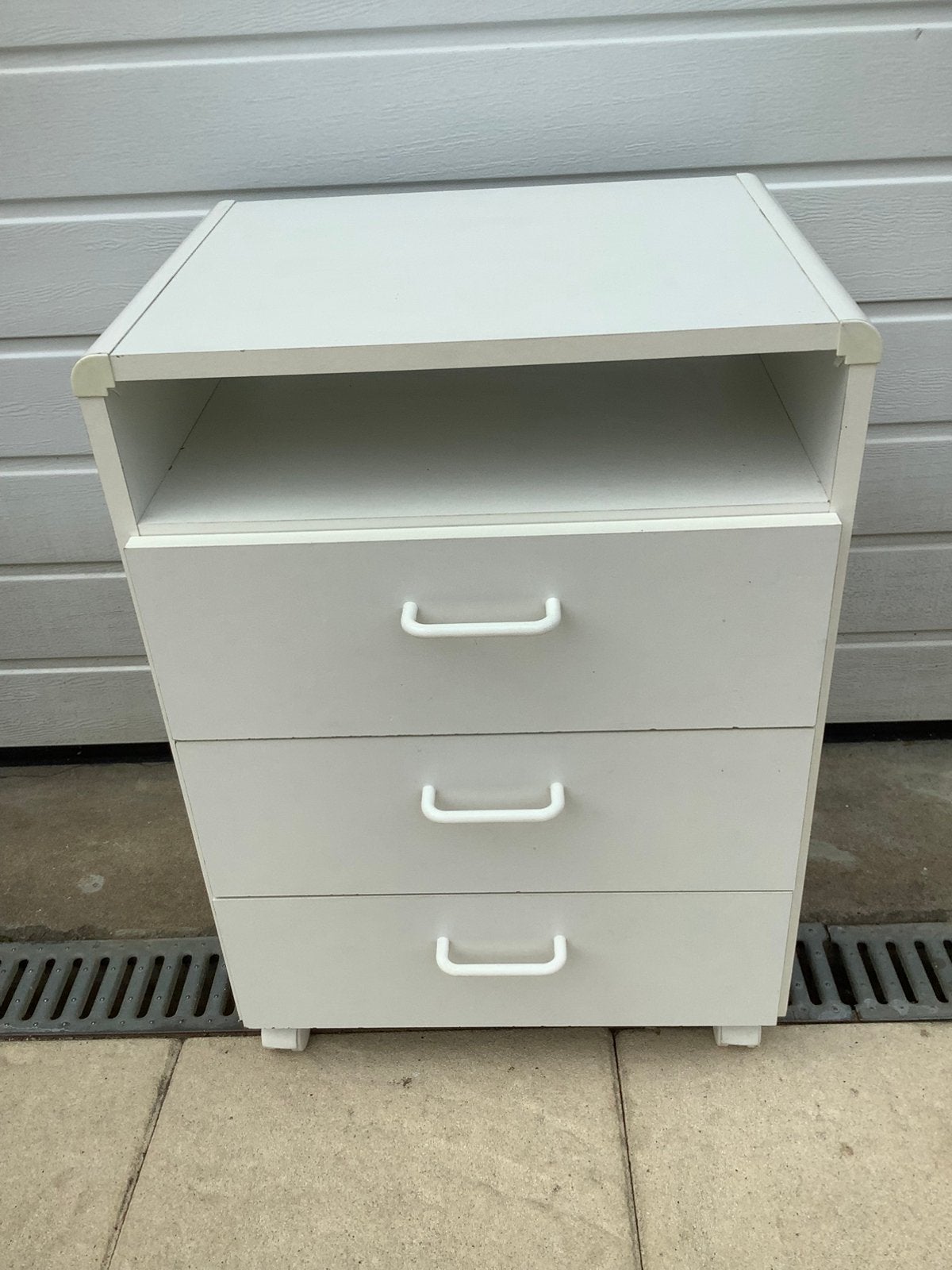 Witte ladekast bureaukast met zwenk wielen, Huis en Inrichting, Ophalen, Gebruikt, 50 tot 100 cm, 3 of 4 laden