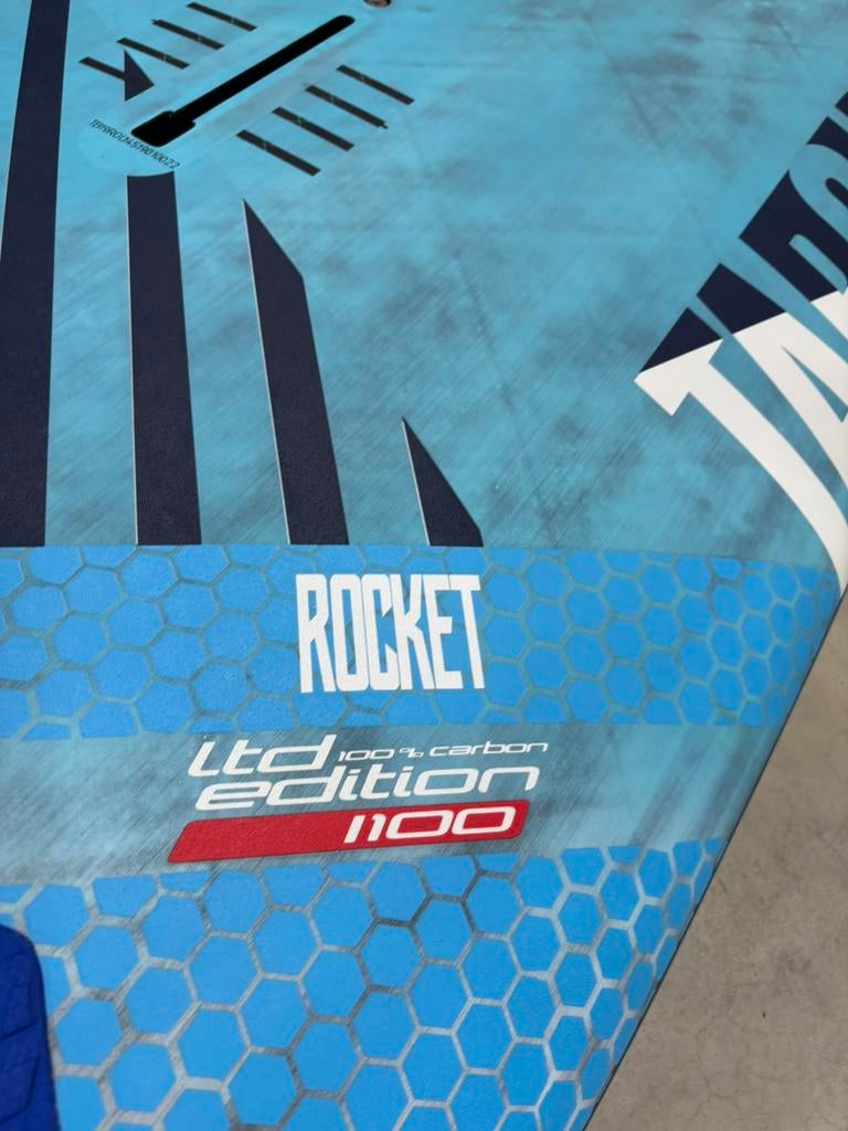 ≥ Tabou Rocket LTD - 145L / 100% Carbon — Windsurfen — Marktplaats