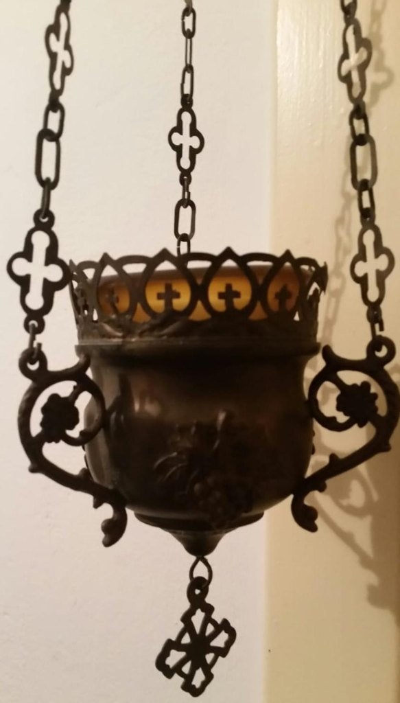 Antiek koper godslampje met druifjes en geel glaasje, Ophalen of Verzenden, Gebruikt, Glas