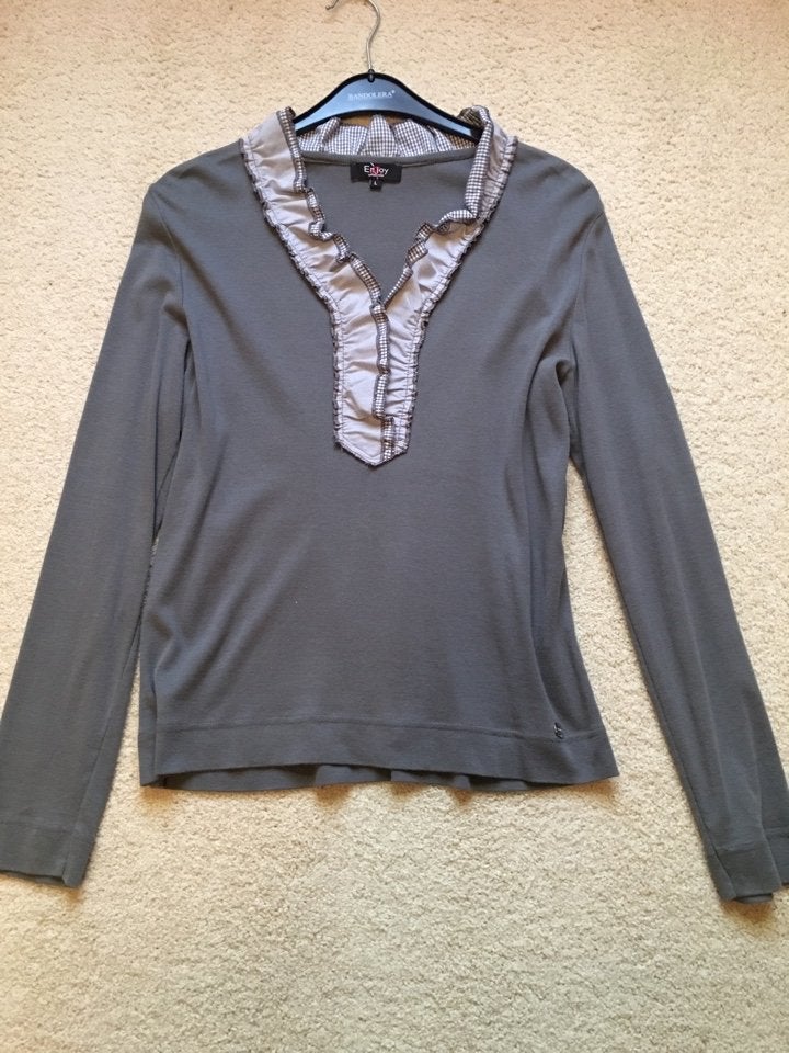 Enjoy shirt met lange mouwen en ruches, maat L, Maat 42/44 (L), Ophalen of Verzenden, Zo goed als nieuw, Lange mouw