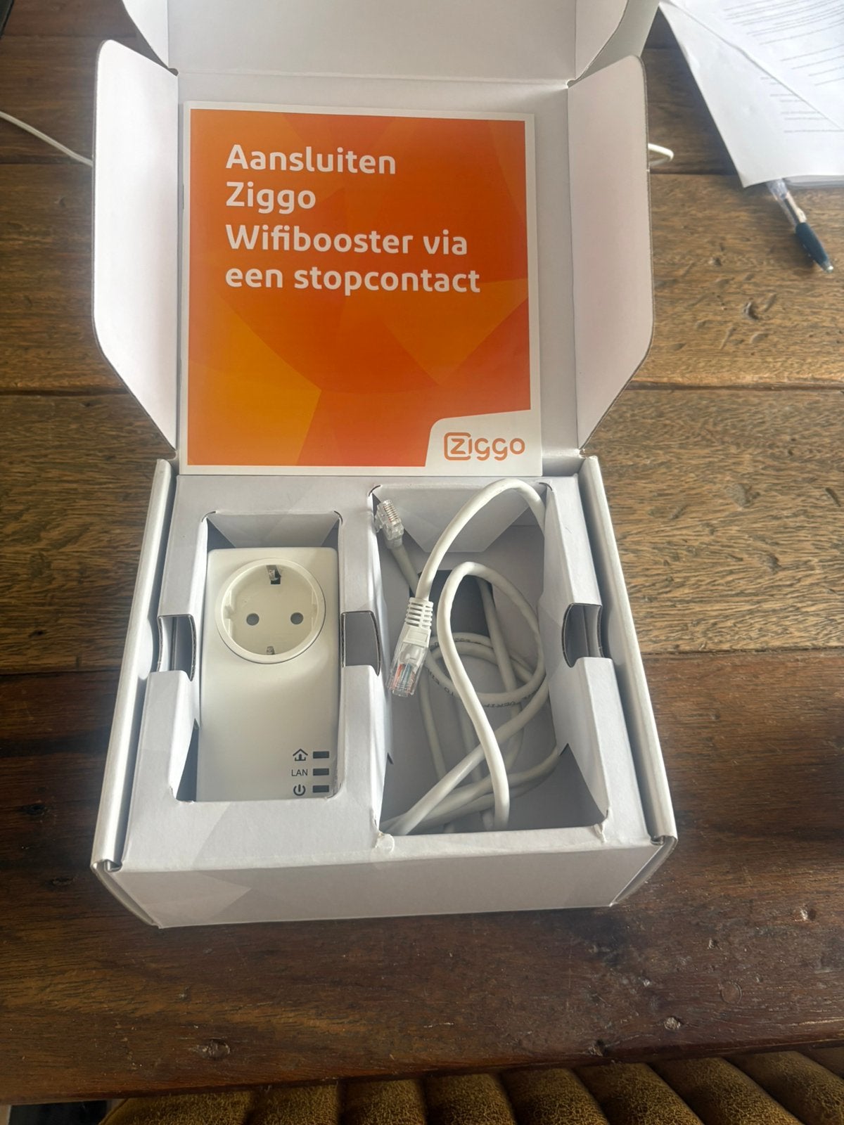 Ziggo wifi booster, Computers en Software, WiFi-versterkers, Ophalen, Zo goed als nieuw