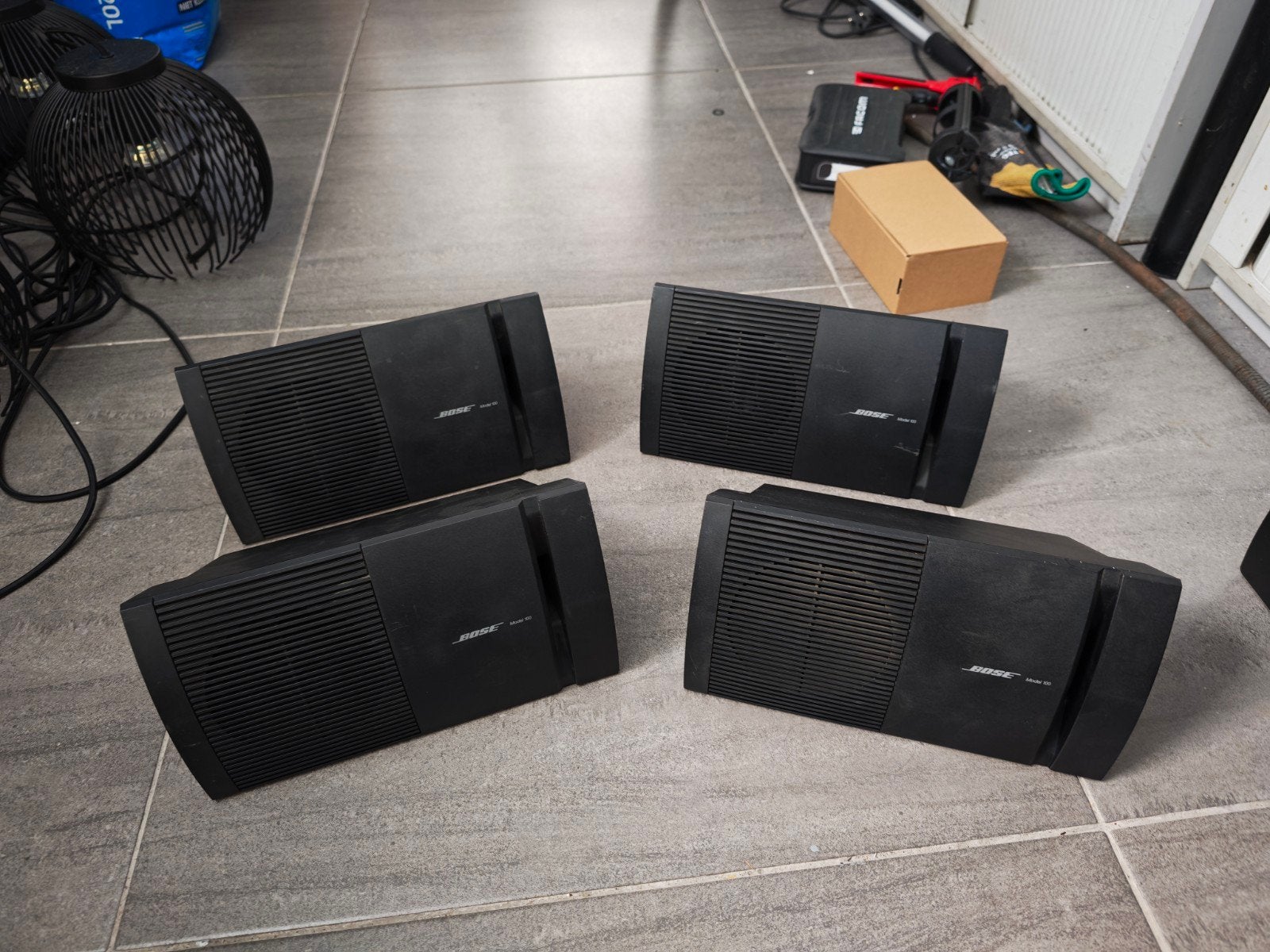 Bose model 100 speakers, Gebruikt, Speakerset, Ophalen of Verzenden, Bose