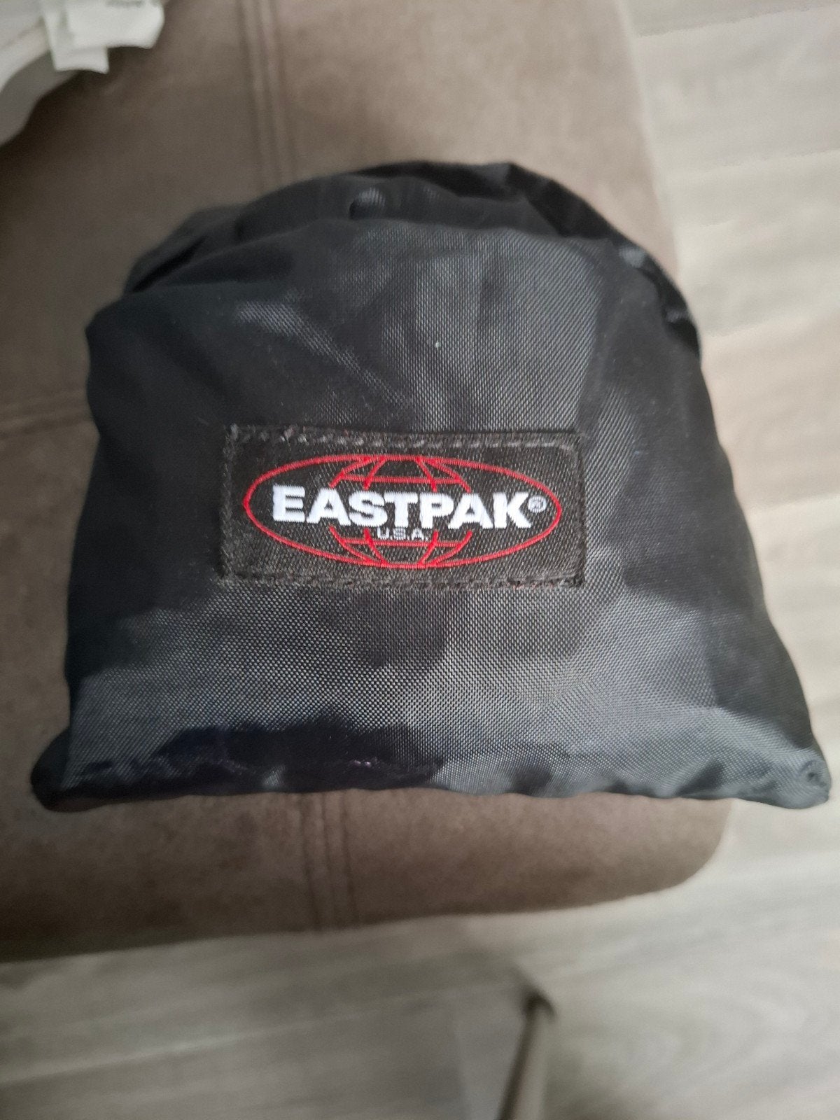 Eastpak regenhoes voor rugzak - Zwart, Sieraden, Tassen en Uiterlijk, Ophalen, Zo goed als nieuw, Eastpak, Waterdicht