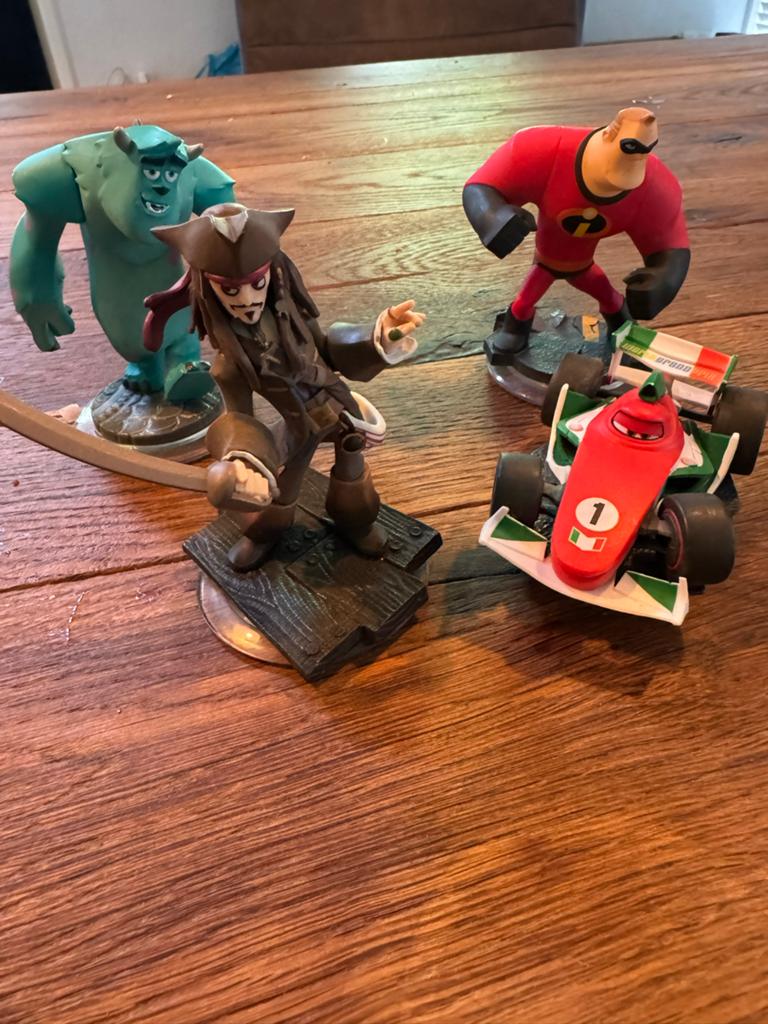 Disney Infinity Figuren: Monsters Inc., Pirates, Incredibles, Ophalen of Verzenden, Gebruikt, Jongen of Meisje