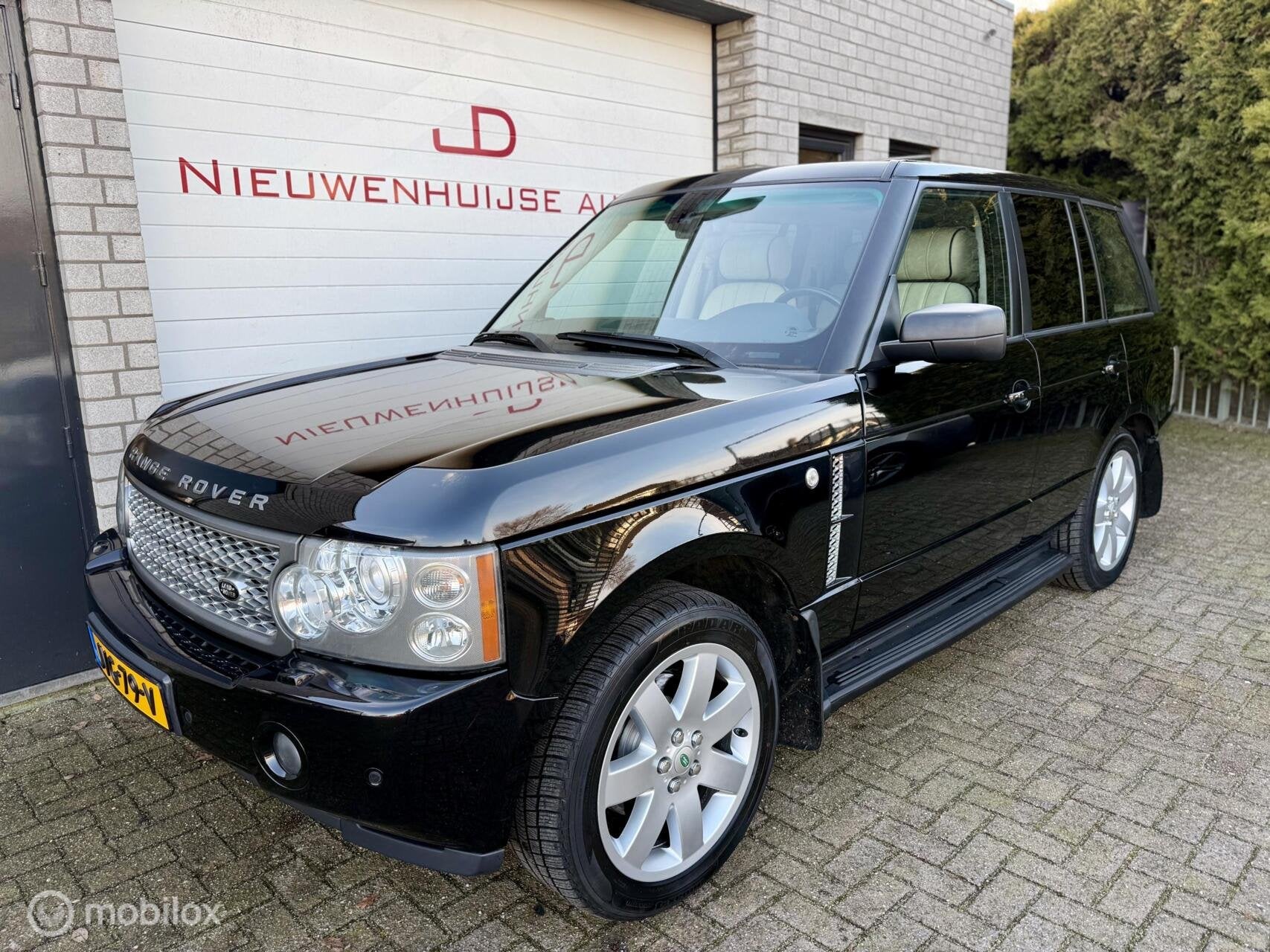 Land Rover Range Rover 4.2 V8 Supercharged Voque, 186.897km!, Auto's, Land Rover, Automaat, Gebruikt, 390 pk, Zwart