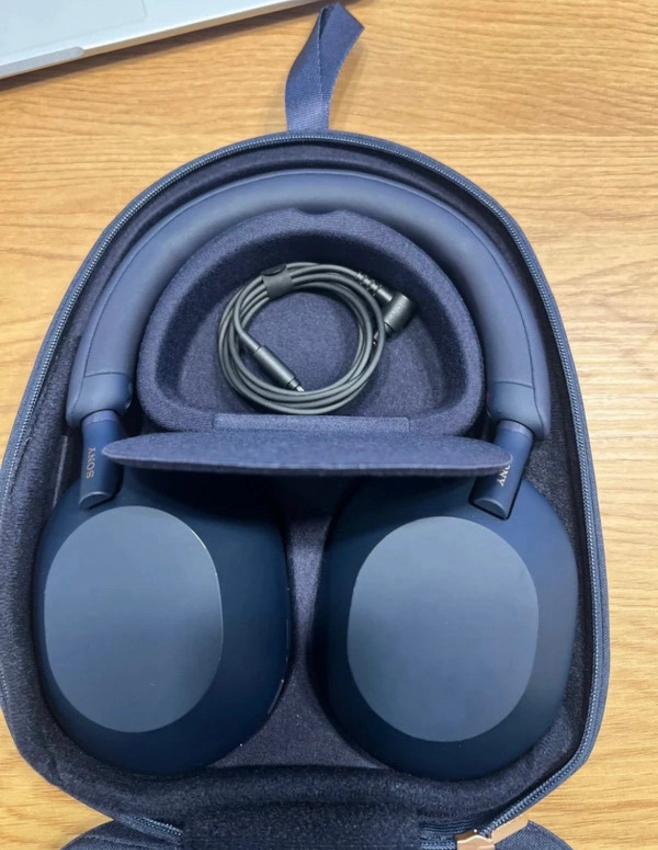 Foto 8 van Sony WH-1000XM5
