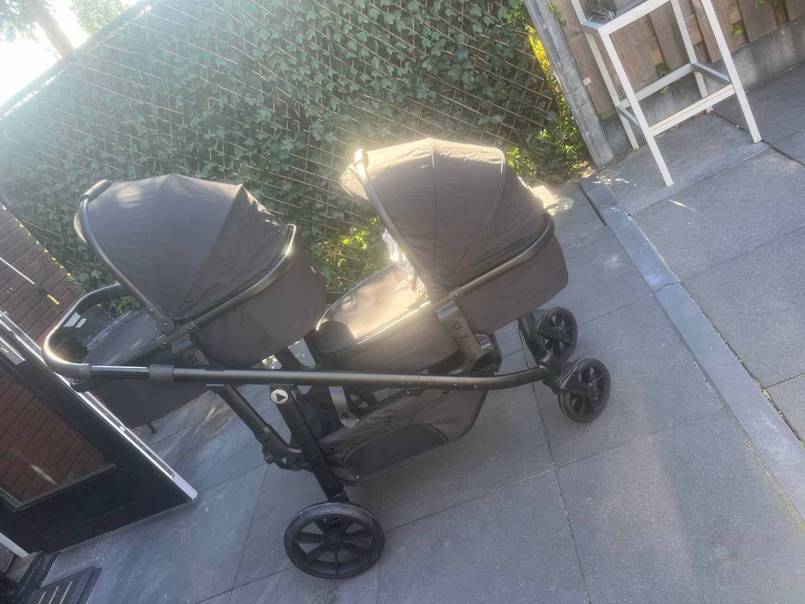 Duowagen met 2 zitjes - Ideaal voor tweelingen of broertjes/, Gebruikt, Duowagen, Ophalen of Verzenden, Kinderwagen