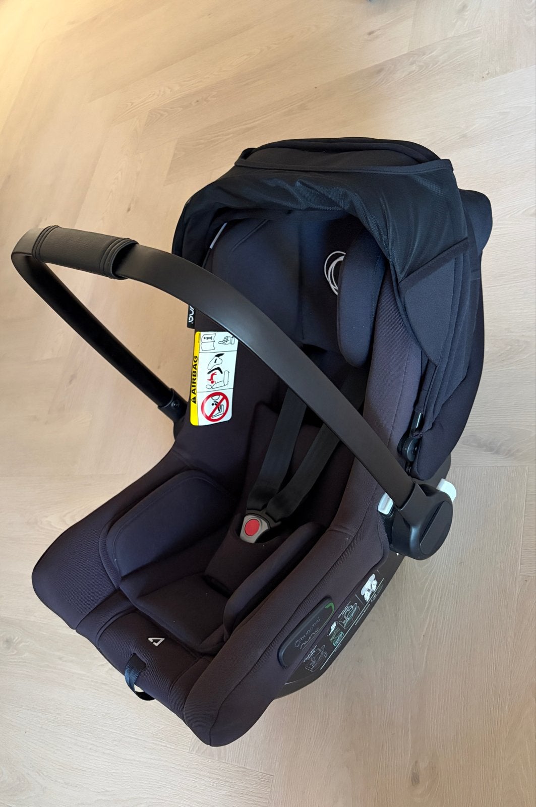 Bugaboo Turtle Air by Nuna autostoel met adapters Maxi Cosi, Autogordel of Isofix, Zo goed als nieuw, 0 t/m 13 kg, Maxi-Cosi