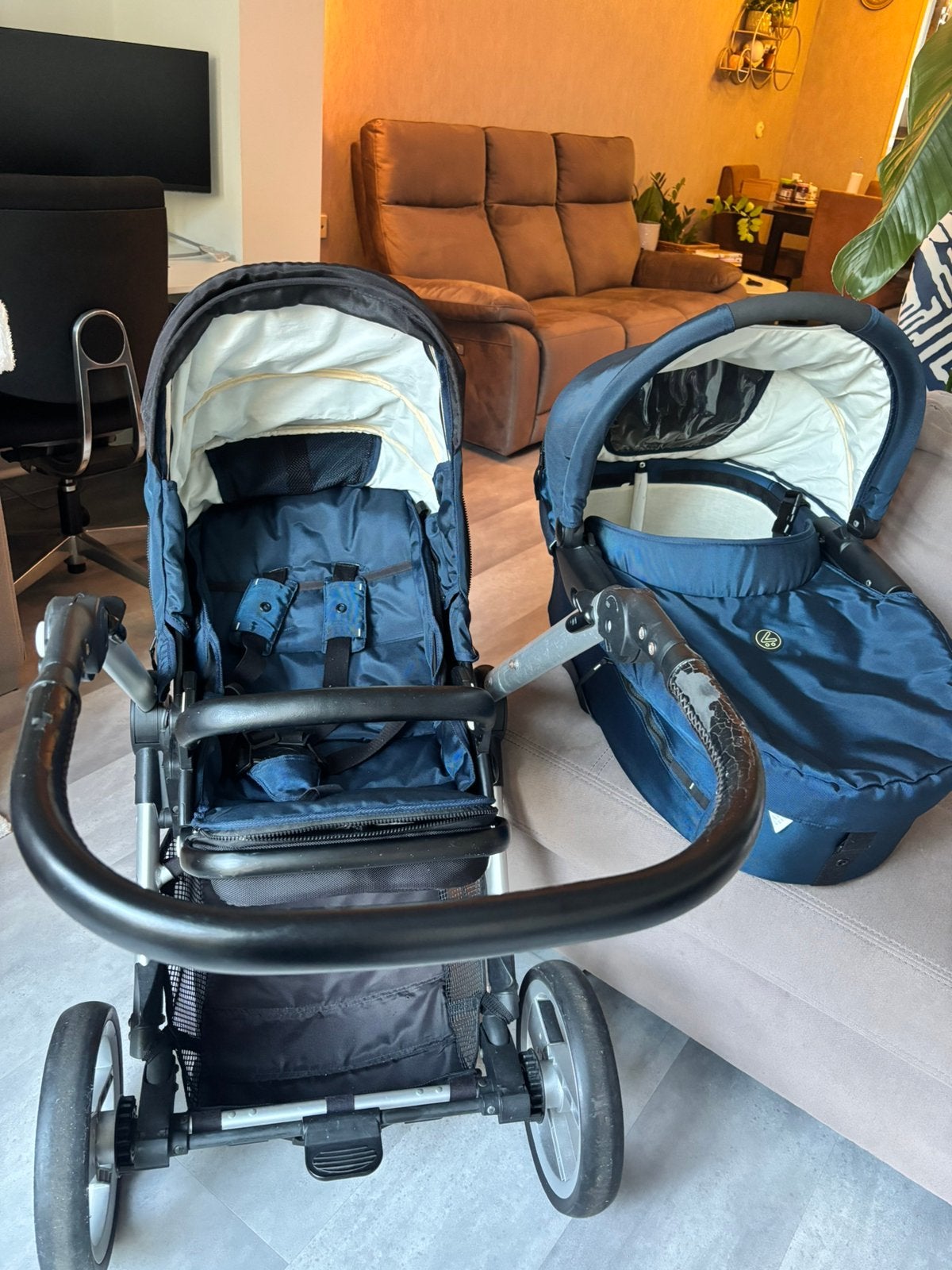 Mutsy Evo kinderwagen set + voetenzak, Ophalen, Gebruikt, Mutsy