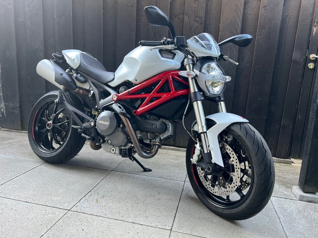 Ducati Monster 796 ABS (2013) | 10.400 km | Desmo-beurt, Motoren, Motoren | Ducati, 2 cilinders, Motorrijbewijs A, Gebruikt, Particulier