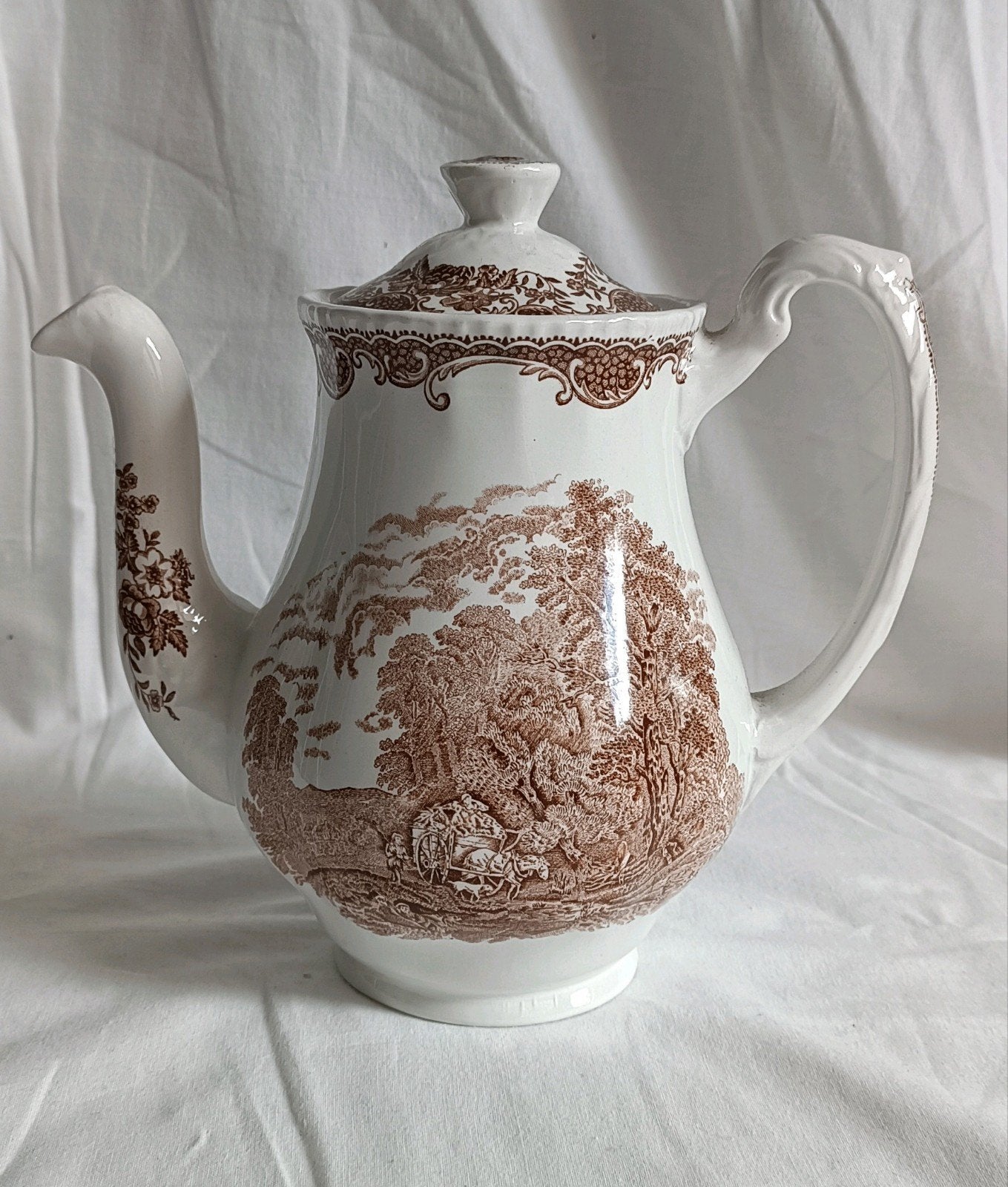 Antieke Royal Tudor Ware theepot 'Olde England', Ophalen of Verzenden