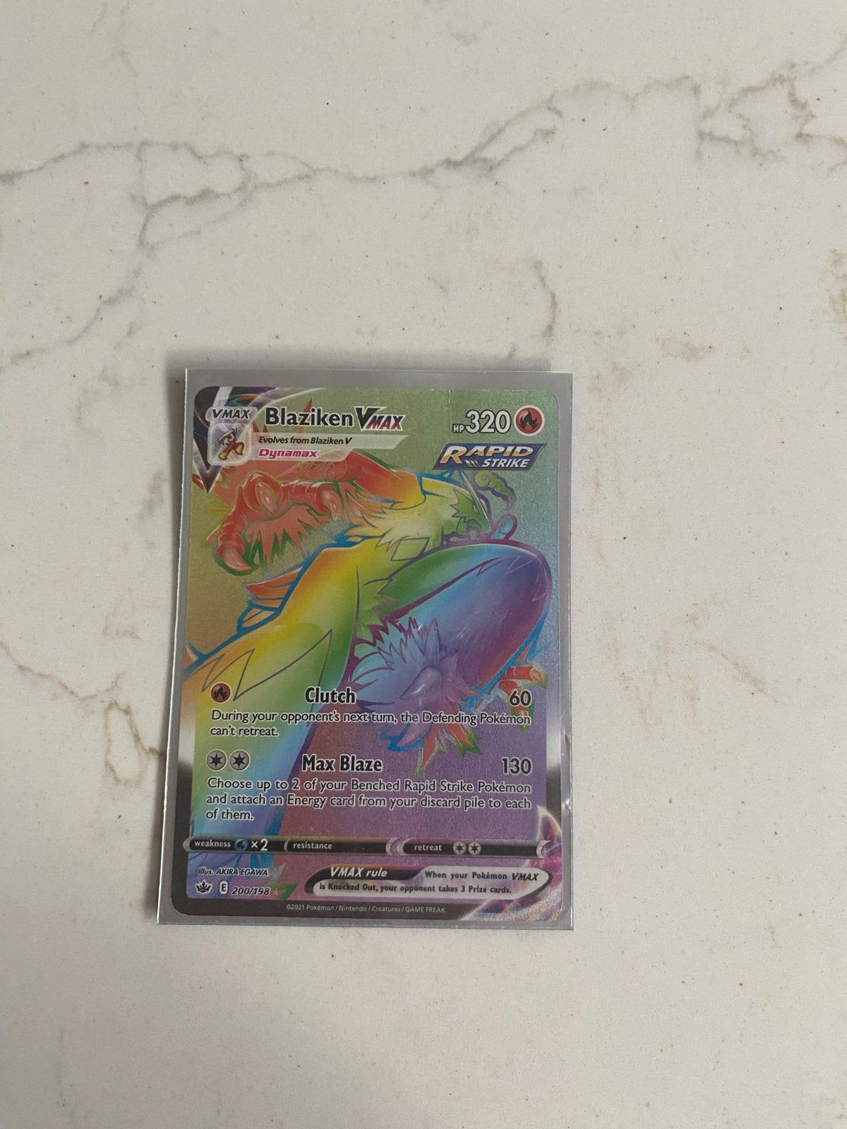 Pokémon TCG: Blaziken VMAX (Rainbow Rare) - Rapid Strike, Ophalen of Verzenden, Zo goed als nieuw, Losse kaart, Foil