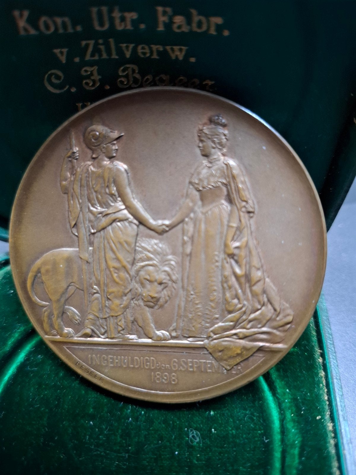 Bronzen inhuldigingspenning Wilhelmina 1898, Ophalen of Verzenden