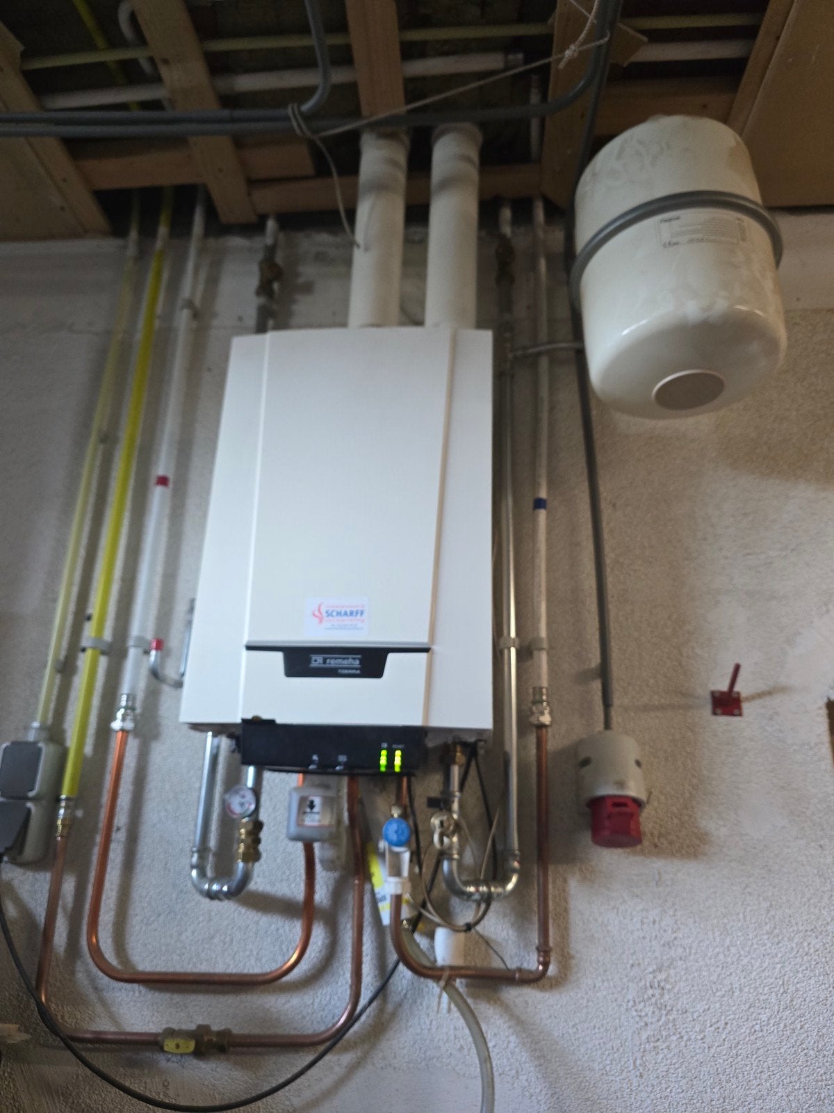 Cv-ketel Remeha Tzerra M 39c Plus CCS, Ophalen, Gebruikt, Aardgas, 6 t/m 10 jaar oud
