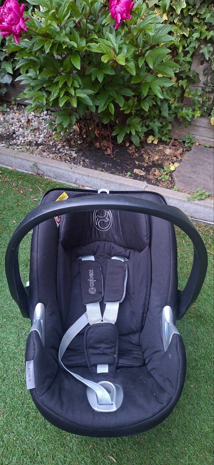 Cybex Aton Q autostoel met Isofix base en adapters, Zo goed als nieuw, Isofix, 0 t/m 13 kg, Ophalen
