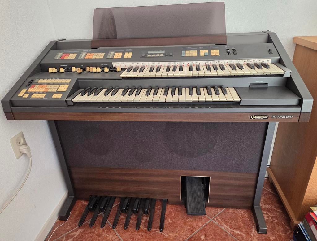 Hammond orgel EX - 2000 met kruk - Goed Onderhouden, Muziek en Instrumenten, Orgels, Ophalen, Gebruikt, 2 klavieren, Hammondorgel