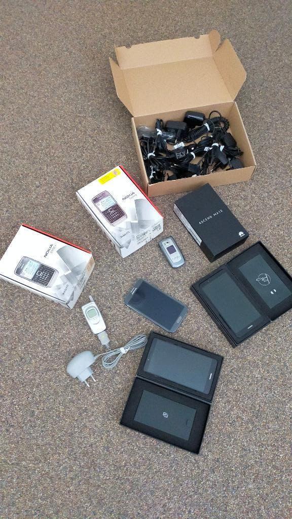 Mobieltjes+laders+originele box+handsfree set 4 delig, Ophalen, Niet werkend, 6 megapixel of meer, Overige modellen