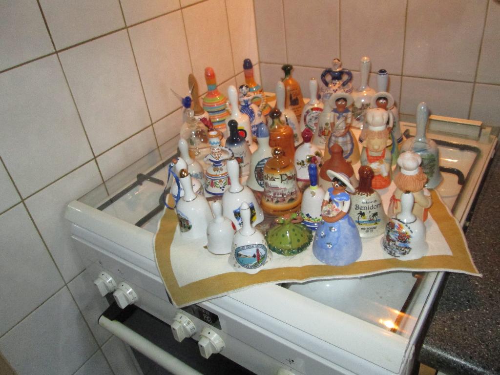 verzameling TAFEL BELLEN, Ophalen