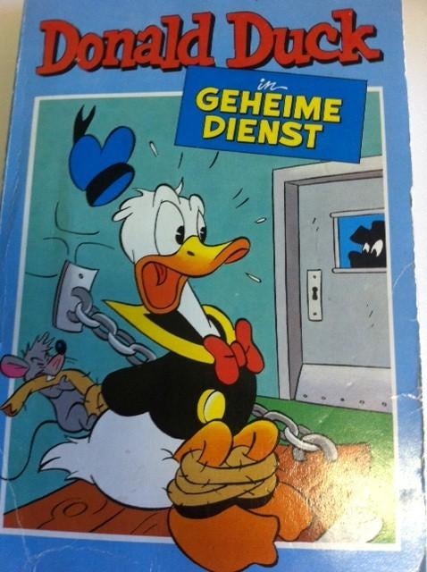 Donald Duck pocket 21: Donald Duck In Geheime Dienst, Eén stripboek, Ophalen of Verzenden, Gelezen