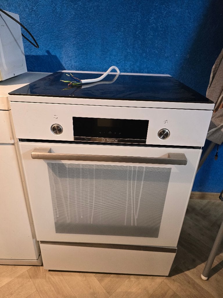 Induction with Oven - Energy Rating A, Witgoed en Apparatuur, Kookplaten, Zo goed als nieuw, Energieklasse A of zuiniger, Vrijstaand