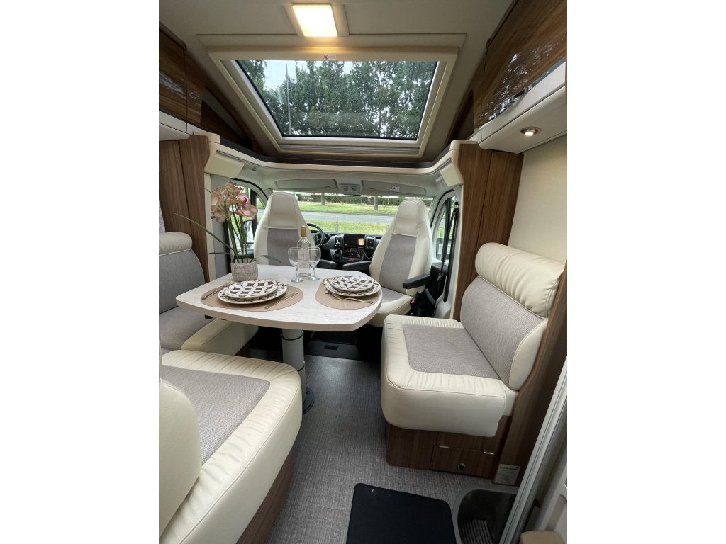 Eura Mobil Profila T695 EB ENKELE BEDDEN 9-TRAPS AUTOMAAT, Automaat, Fiat, Bedrijf, Diesel