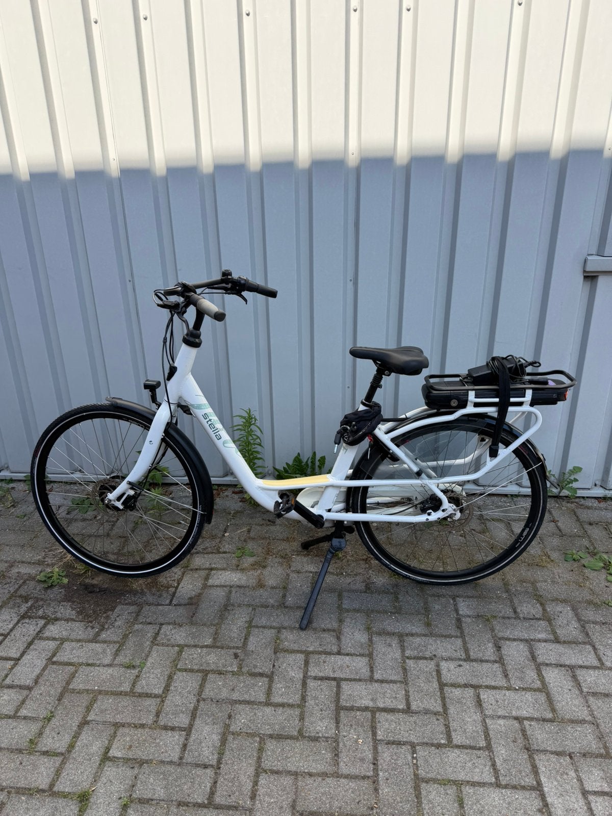 Stella fiore Elektrische moeder fiets goed onderhouden, Ophalen, Zo goed als nieuw, Overige merken, Versnellingen