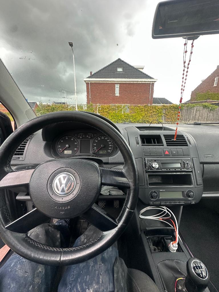 Volkswagen Polo 1.2 47KW 2005 Grijs, Auto's, Stof, 1198 cc, Handgeschakeld, Grijs