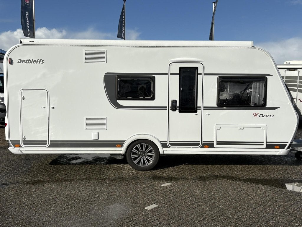 Dethleffs Aero 500 QSK MOVER/2xLUIFEL/VOORTENT, Luifel, Bedrijf, Treinzit, Dwarsbed