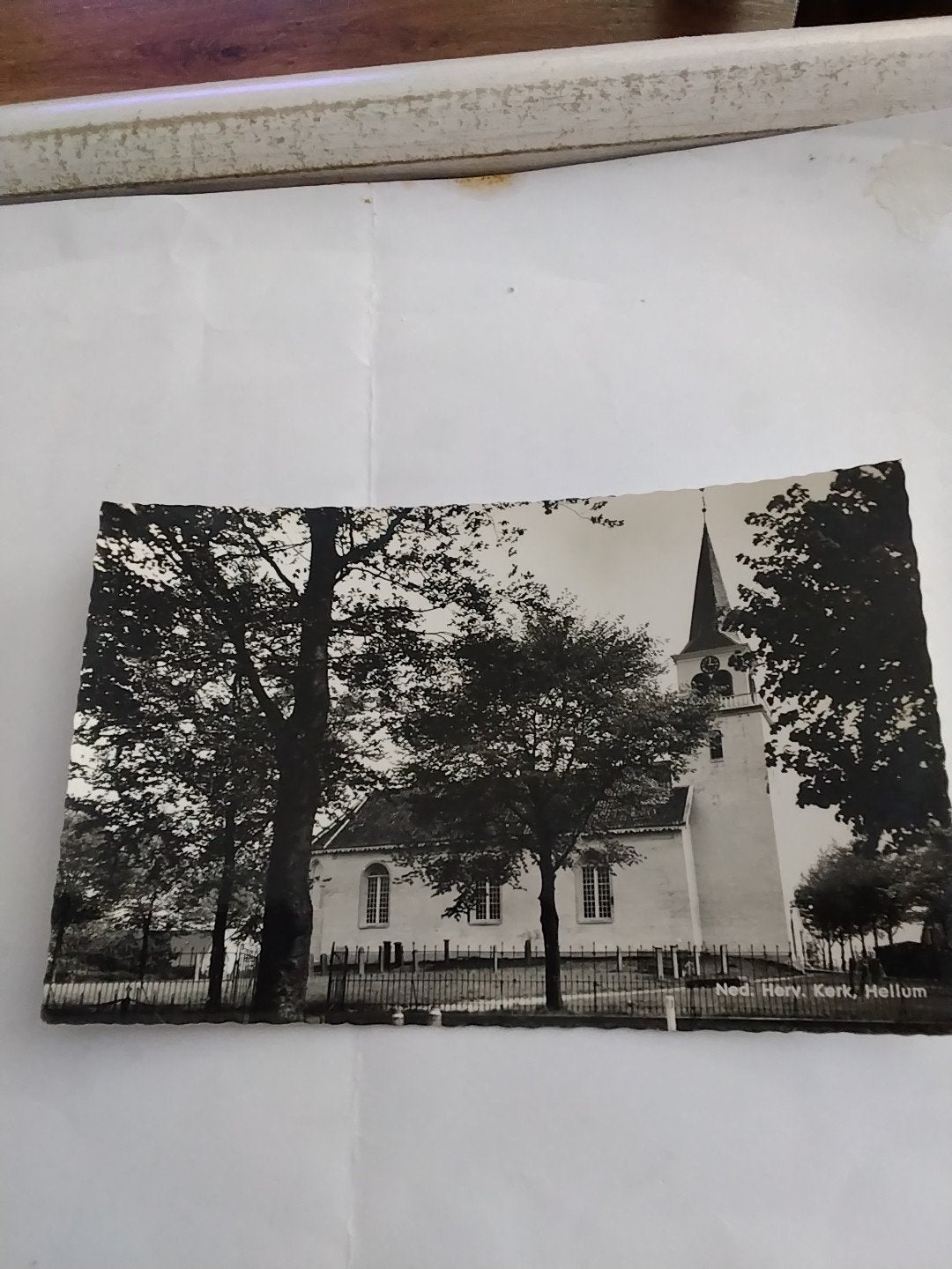 Oude ansichtkaart Ned. Herv. Kerk, Hellum (Groningen), Ophalen of Verzenden, 1940 tot 1960, Gelopen, Groningen