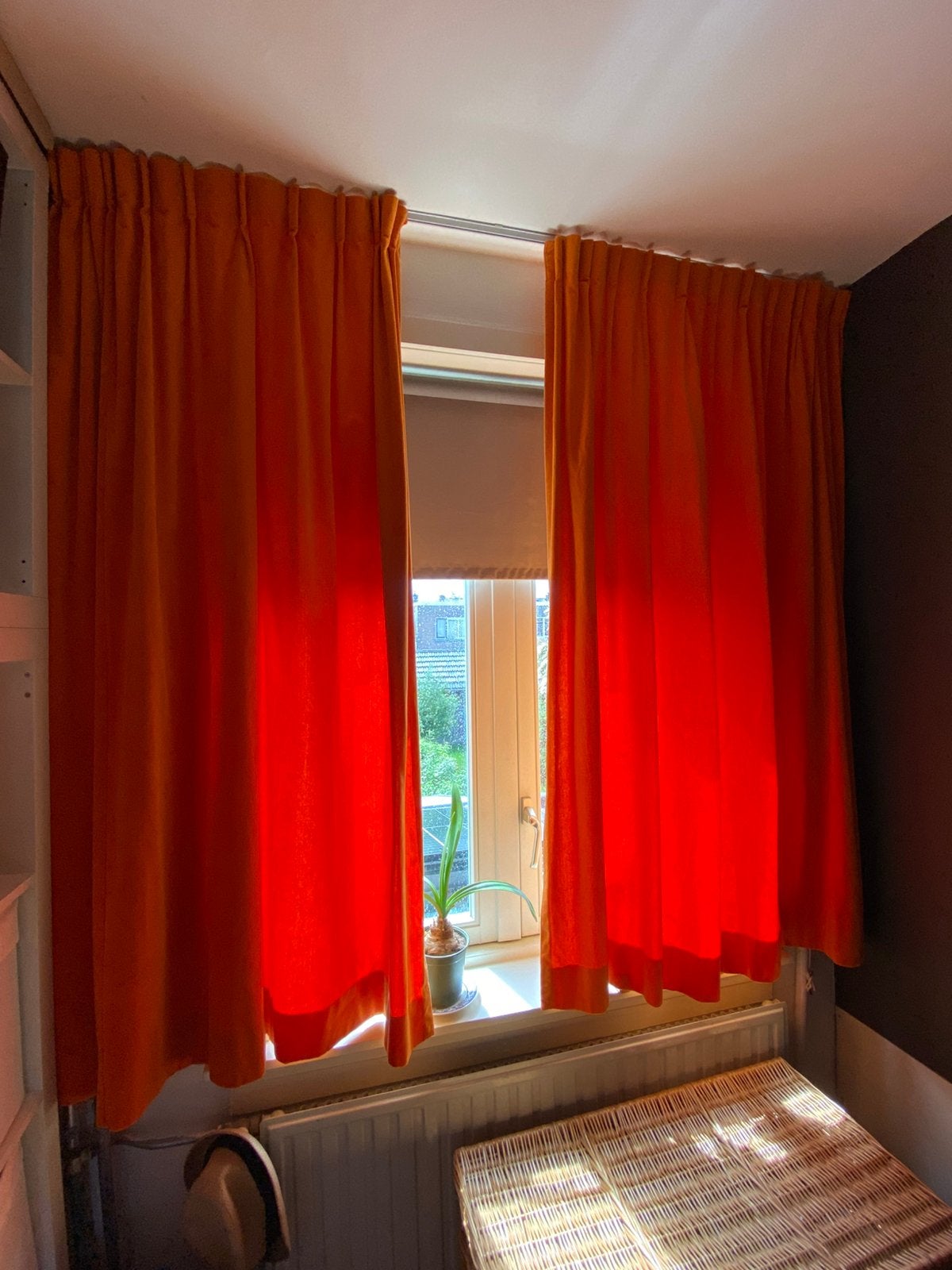 Oranje velours gordijnen 4 stuks Hoogte 1.65 Breedte 100 cm, Gebruikt, 100 tot 150 cm, Ophalen of Verzenden, 150 tot 200 cm