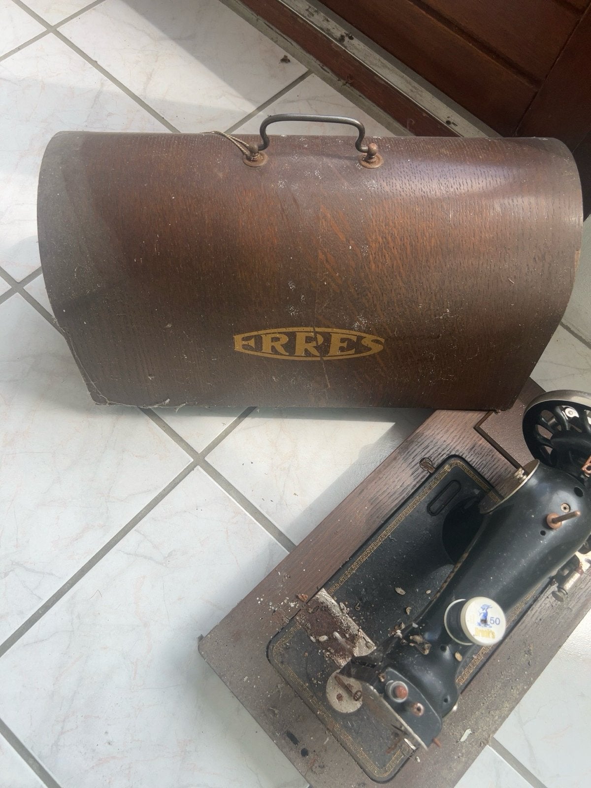 Antieke Erres Naaimachine met Houten Koffer, Ophalen