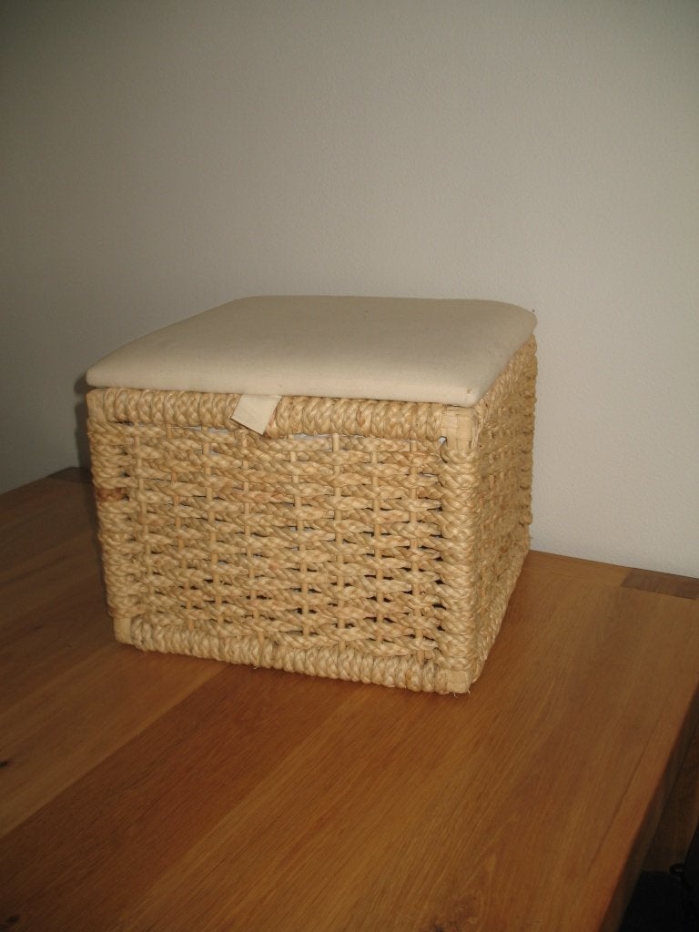 Mooie Vintage Riet/ Rotan Poef/Opbergbox Zolderopruiming, Ophalen, Zo goed als nieuw, Natuurlijk materiaal, Vintage